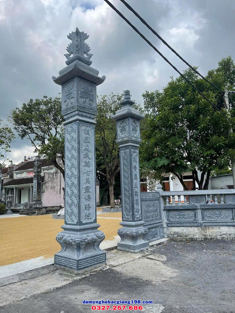 Cột đá đồng trụ