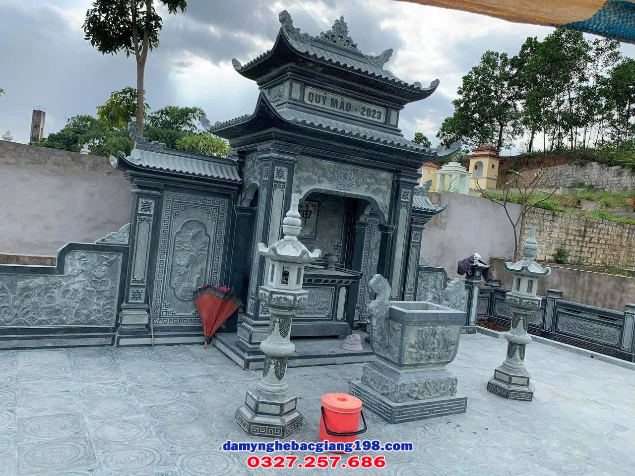 Khu lăng mộ đá đẹp