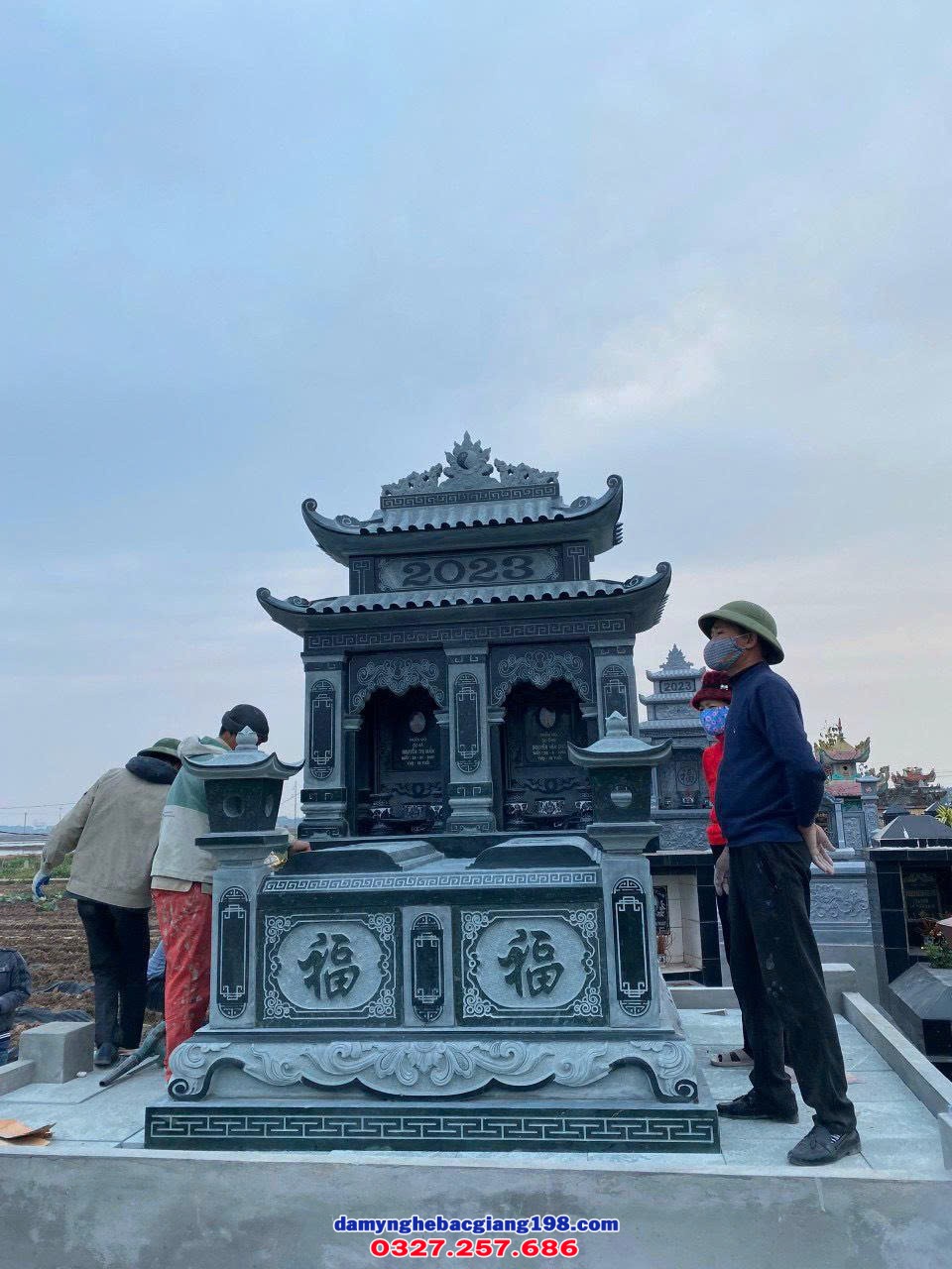 Mộ đá nguyên khối cao cấp tại Bắc Giang