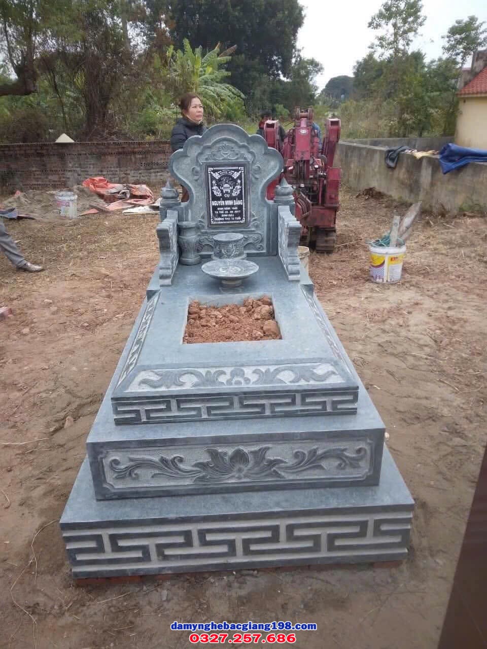 Mẫu lăng mộ bằng đá