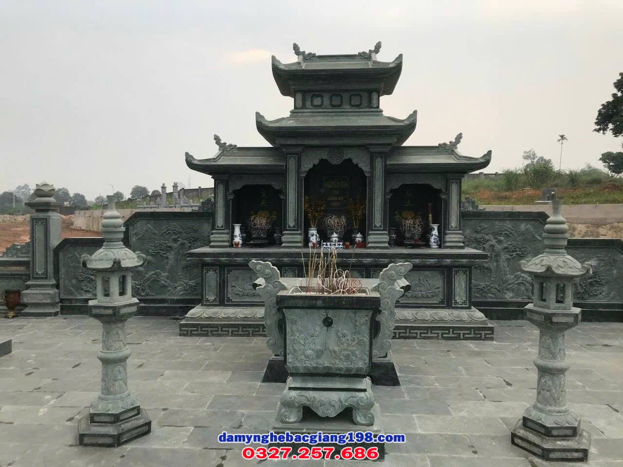 Mẫu lăng mộ đá