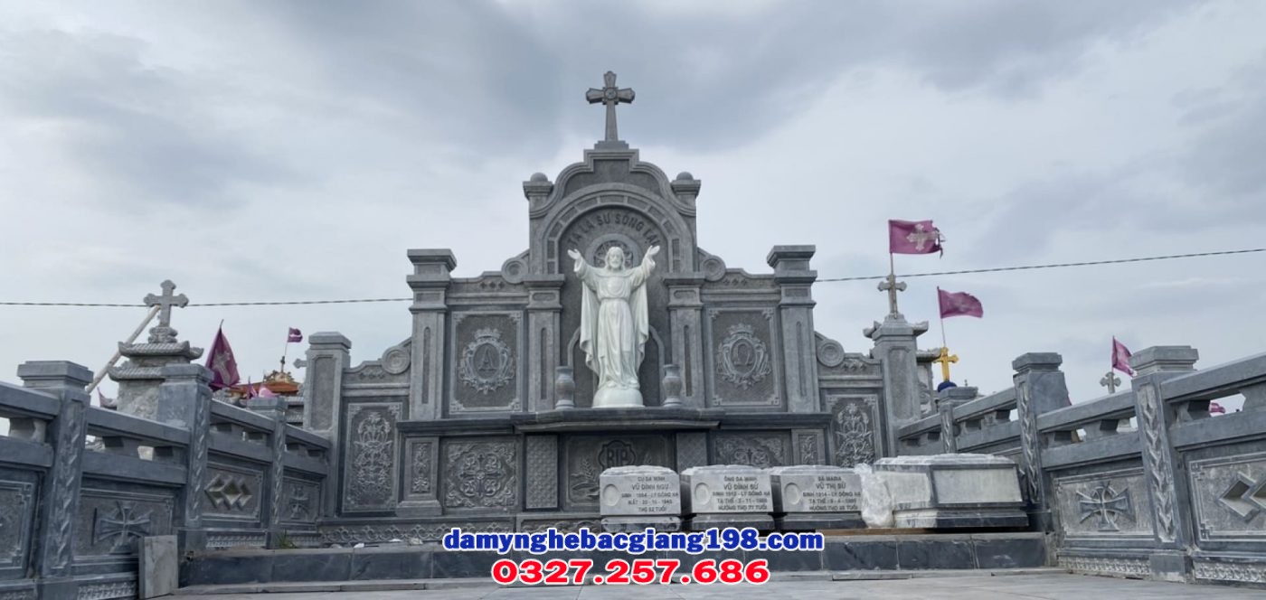 Lăng mộ công giáo