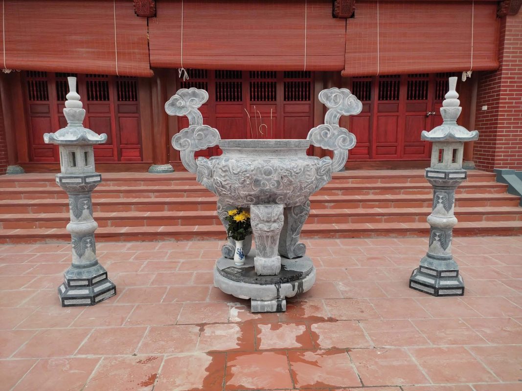 Đồ thờ đá tại Bắc Giang Đồ thờ đá tại Bắc Giang